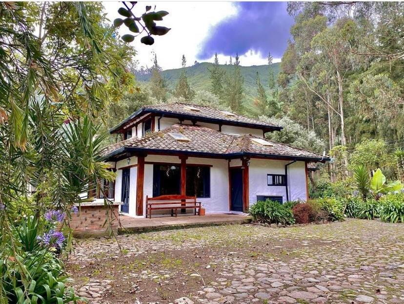 Hacienda San Juan De La Vega Bed and Breakfast Otavalo Εξωτερικό φωτογραφία